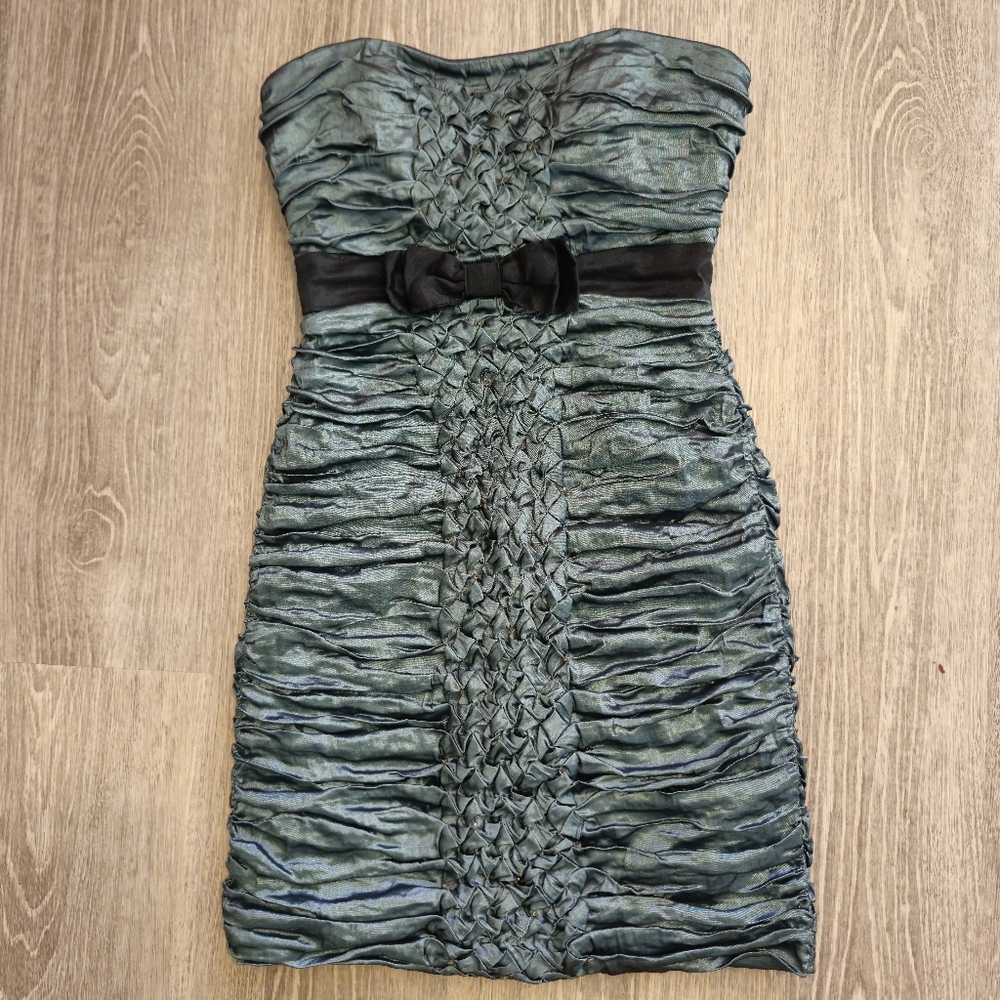 Size 0 bcbgmaxazria strapless mermaid/turquoise vintage mini dress